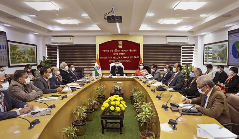 10 IMPORTANT Points fromCentre’s Big COVID Meet As China Cases Surge, Masks Are Up