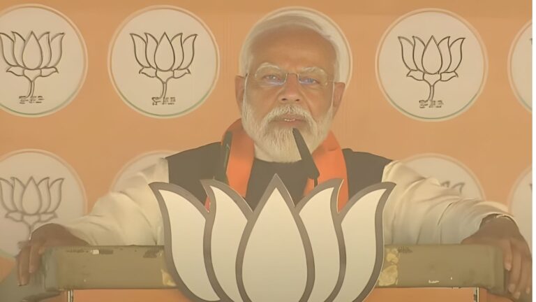 आज NDA सरकार के लिए वंचित शोषित वर्ग हमारी पहली प्राथमिकता हैं: प्रधानमंत्री नरेंद्र मोदी ने पूर्णिया में एक जनसभा को संबोधित करते हुए कहा
